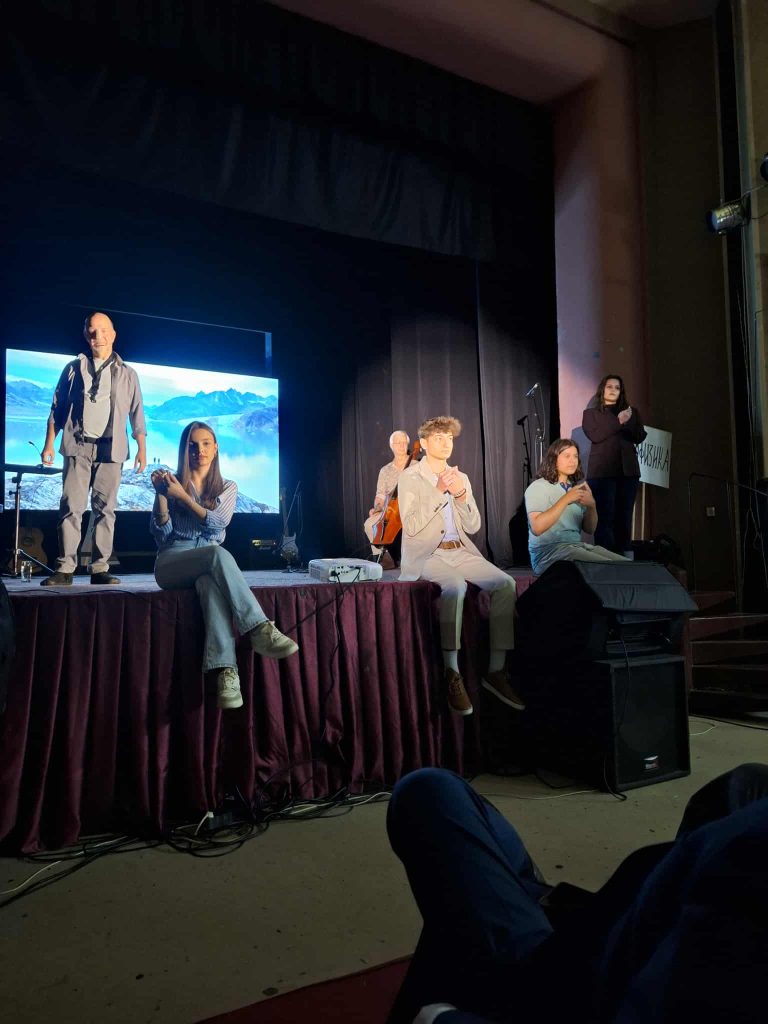 95cbeb09 83e8 484a B164 Bbcb09c65d73